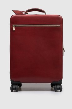 Красный кожаный чемодан с тиснением логотипа
