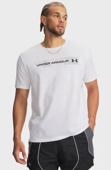 Мужская белая футболка UA CAMO CHEST STRIPE SS Белый M Under Armour 1376830-100