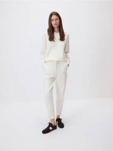 Reserved - Трикотажні штани з додаванням віскози - кремовий - 093GH-01X