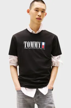 Мужская черная футболка TJM REG TOMMY DNA FLAG Черный M Tommy Jeans DM0DM21941