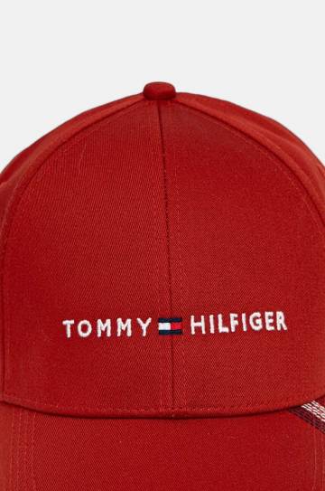 Хлопковая кепка Tommy Hilfiger цвет красный с аппликацией AM0AM12532 Хлопковая кепка Tommy Hilfiger цвет красный с аппликацией AM0AM12532