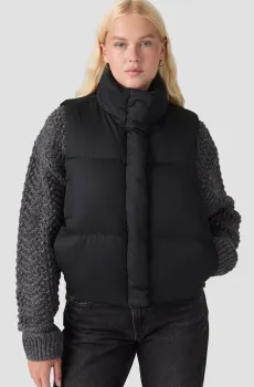 Женский черный пуховый жилет Черный M Levi’s® 006RZ;0000