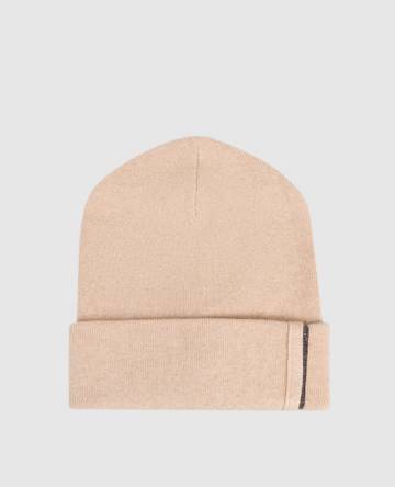 Бежевая шапка из кашемира с отворотом