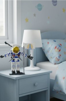 Конструктор – астронавт з прапором - білий