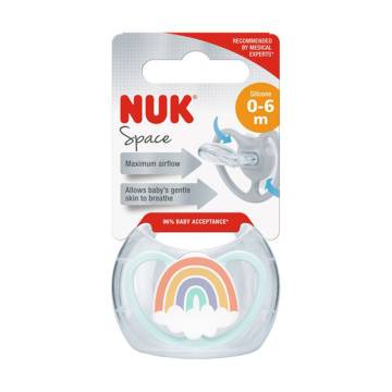 Силиконовая ортодонтическая пустышка NUK Space с рождения до 6 месяцев, радуга, 1 шт (3952601)