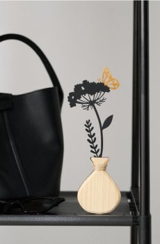 Настільна квіткова декорація з метеликом - чорний