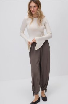 Reserved - Штани balloon - бежевий - 985HS-80X