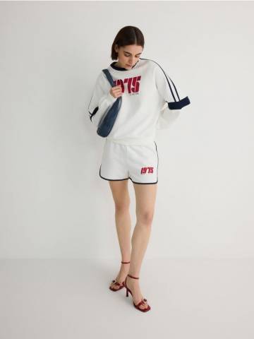 Reserved - LADIES` SHORTS - кремовий - YH474-01X