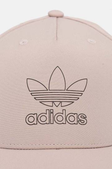 Кепка adidas Originals цвет бежевый с аппликацией IX9783 Кепка adidas Originals цвет бежевый с аппликацией IX9783