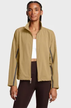 Женская бежевая ветровка Unstoppable Vented Jacket Бежевый XS Under Armour 1385895-263