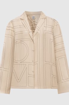 Бежевая блузка из шелка с вышивкой монограммы логотипа