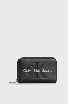 Женский черный кошелек SCULPTED MED ZIP AROUND MONO Черный ONESIZE Calvin Klein K60K607229