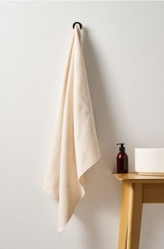 Рушник із жакардовим візерунком - пшеничний