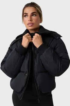 Женская черная куртка Черный XS Guess V6BL09.W4391;JBLK