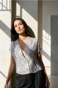 Віскозна сорочка з коротким рукавом - чорний