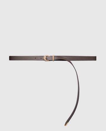 Коричневый кожаный ремень