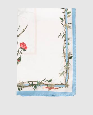 Белый платок из шелка в принт