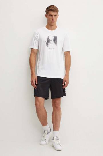 Хлопковая футболка adidas Originals мужская цвет бежевый с принтом IY3430 Хлопковая футболка adidas Originals мужская цвет бежевый с принтом IY3430