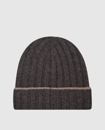 Серая шапка из кашемира с окантовкой