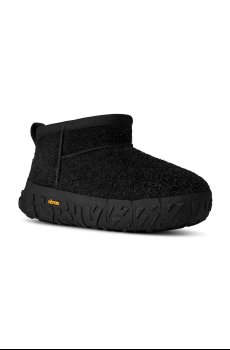 Замшевые сапоги UGG Classic Ultra Mini Wrap Tech
