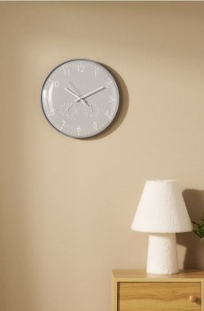 Настінний годинник - сірий