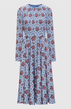 Голубое платье из шелка в принт