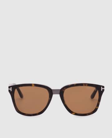 Коричневые солнцезащитные очки