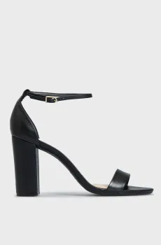 Женские черные кожаные босоножки Черный 40 Arezzo A1028102420002U