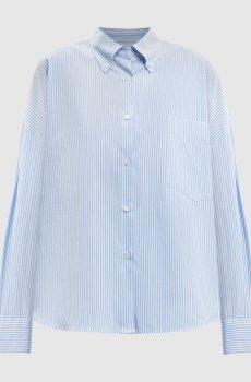 Голубая рубашка в полоску