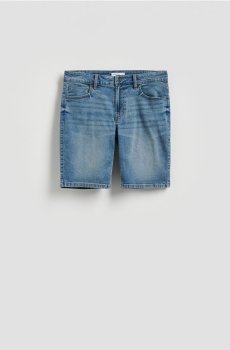 Reserved - Джинсові шорти slim fit - indigo jeans - YW550-57J