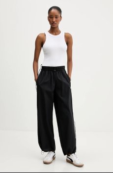 Спортивные штаны adidas Essentials