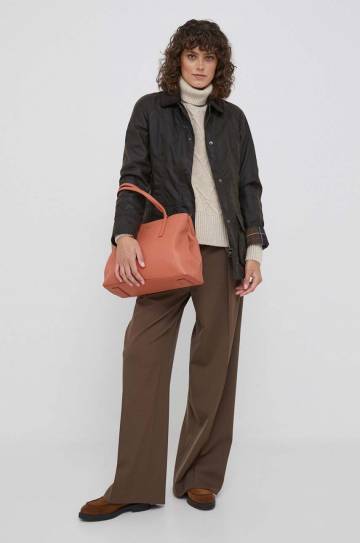 Хлопковая куртка Barbour цвет коричневый переходная Хлопковая куртка Barbour цвет коричневый переходная