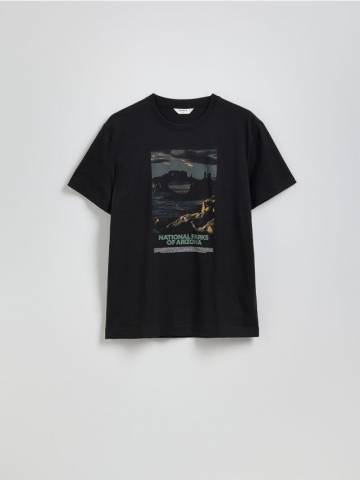 Reserved - Комфортна футболка з принтом - чорний - YV459-99X Reserved - Комфортна футболка з принтом - чорний - YV459-99X