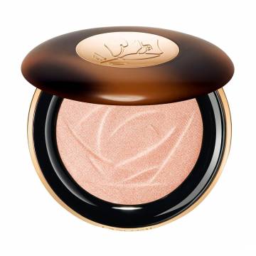 Хайлайтер для лица Lancome Teint Idole Ultra Wear C.E. Skin Transforming Highlighter 01 Light Glow, 10 г Хайлайтер для лица Lancome Teint Idole Ultra Wear C.E. Skin Transforming Highlighter 01 Light Glow, 10 г
