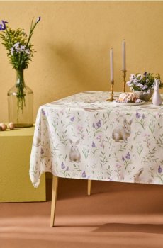 Великодня скатертина з візерунком кролика та квітів - кремовий