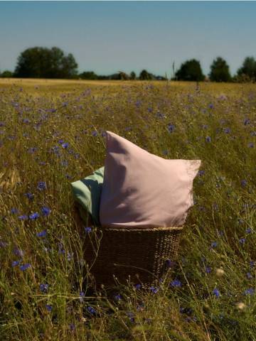 Наволочка - пастельний рожевий