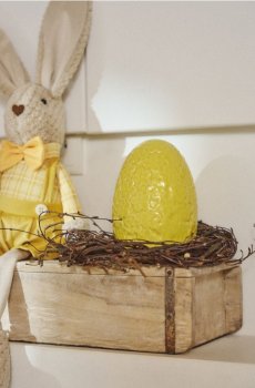 Великоднє керамічне яйце з квітковим візерунком - жовтий