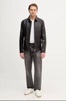 Кожаная куртка Guess