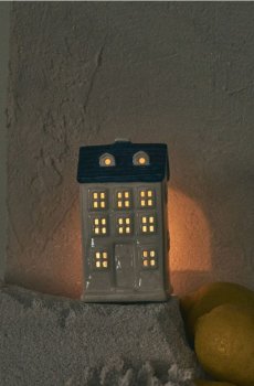 Підсвічник у формі будинку - білий