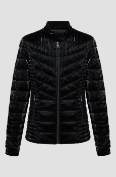 Женская черная куртка Черный XS Guess W3YL14.WFJ10;JBLK