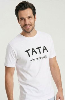 Бавовняна футболка з написом Tata Wie Najlepiej - білий