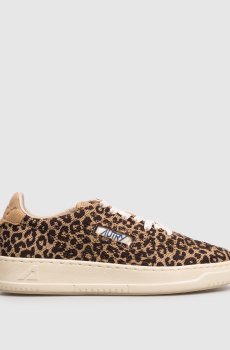 Коричневые кроссовки в леопардовый принт