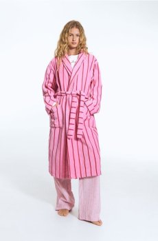 Reserved - Халат з поясом - яскраво-рожевий - 024HQ-42X