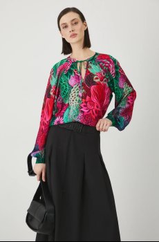 Блузка Medicine