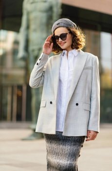 двубортный серый жакет с люрексом