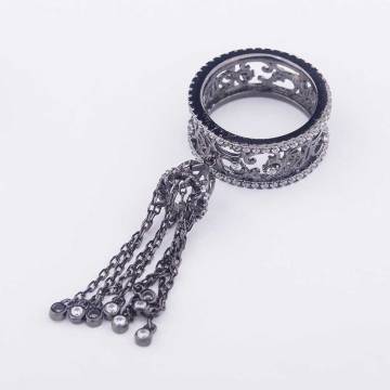 Серебряное кольцо с фианитами 111809 Серебряное кольцо с фианитами 111809