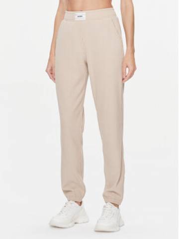 Guess Спортивні штани Aislin V4RB01 KC2T0 Бежевий Regular Fit Guess Спортивні штани Aislin V4RB01 KC2T0 Бежевий Regular Fit