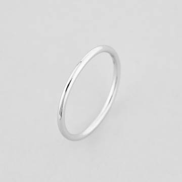 Серебряное кольцо Minimal 10352р-16 16 Серебряное кольцо Minimal 10352р-16 16