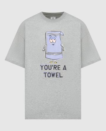 Серая футболка с принтом "Youre a Towel" Серая футболка с принтом "Youre a Towel"
