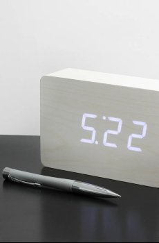 Светодиодные часы Gingko Design Brick White Click Clock